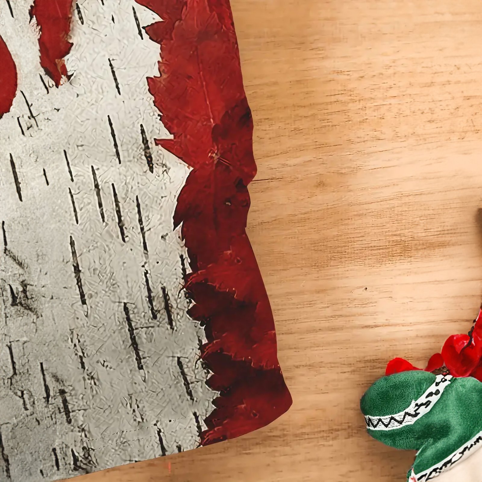 Men’s Maple Leaf Print T-shirt - Image 5